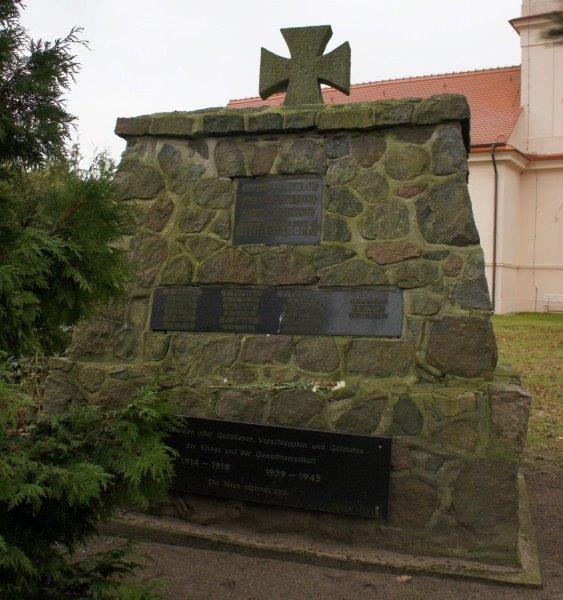 Kriegerdenkmal in Woltersdorf / Bensdorf